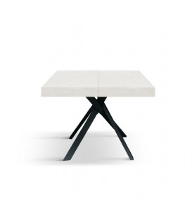 Tavolo allungabile con gambe incrociate e piano rovere rustico