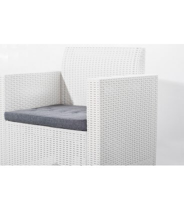 Salotto per esterno effetto rattan in polipropilene (4 posti + tavolino)