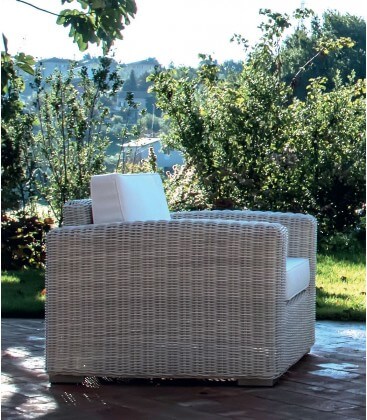 Poltrona per esterno in polyrattan penelope