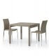 Sedia in metallo ed ecopelle