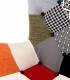 Poltrona moderna patchwork con gambe in legno