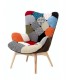 Poltrona moderna patchwork con gambe in legno