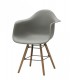 Sedia poltroncina con gambe in legno