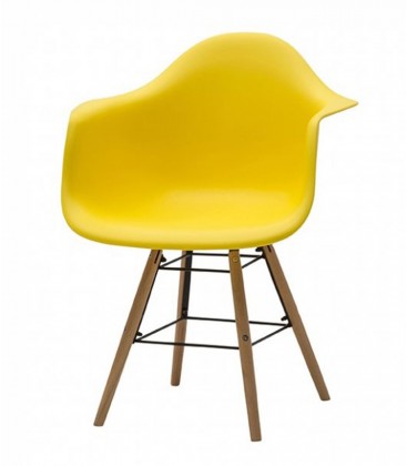 Sedia poltroncina con gambe in legno