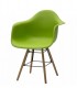 Sedia poltroncina con gambe in legno