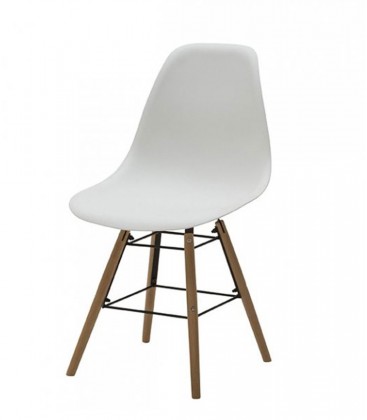 Sedia in polipropilene con gambe in legno